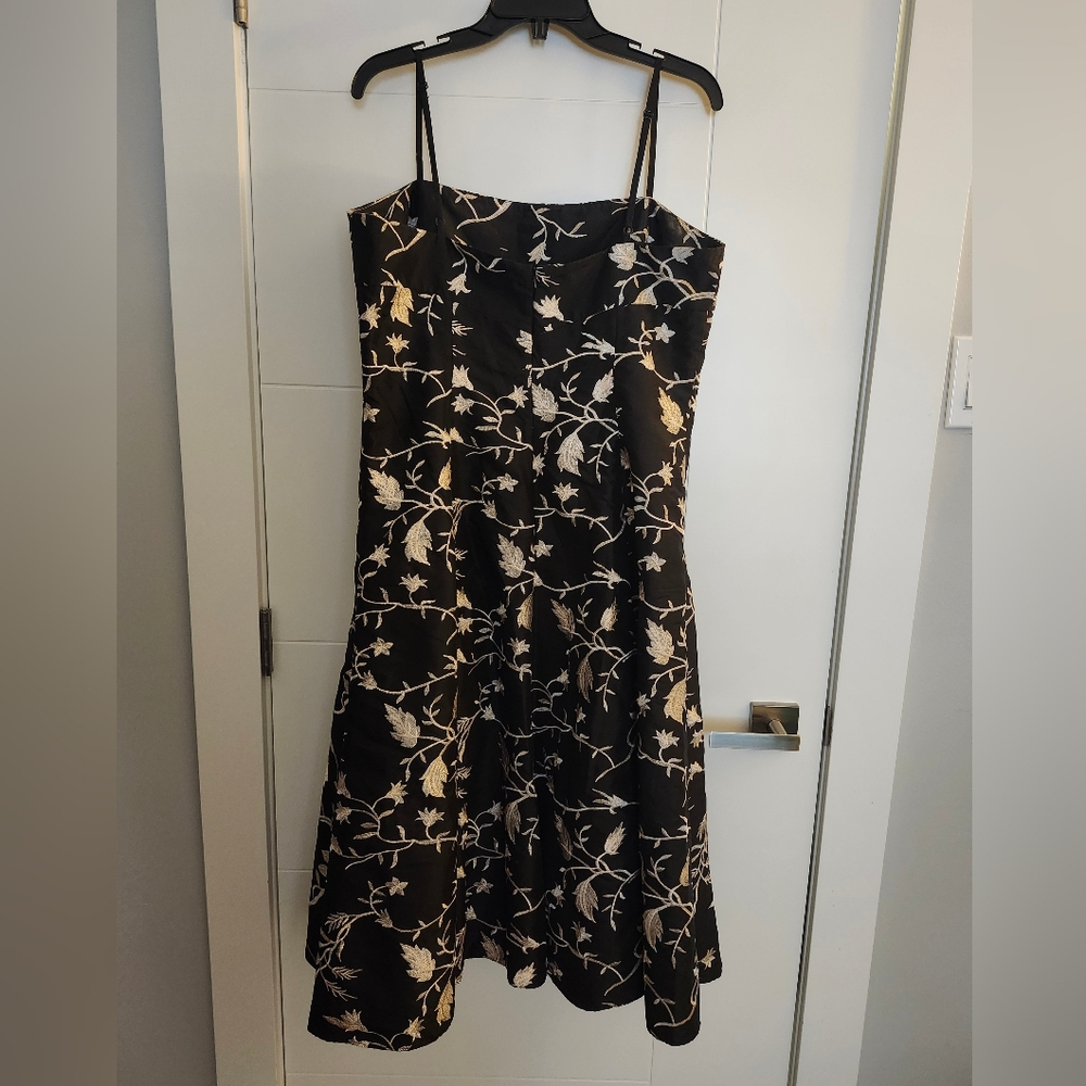 Elegant Black and Cream Floral Dress